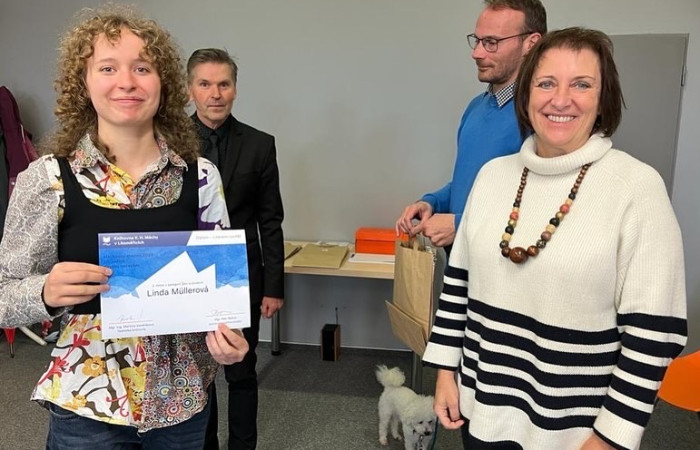 01710F9E-9CCB-4334-A462-8F79E255DC5B