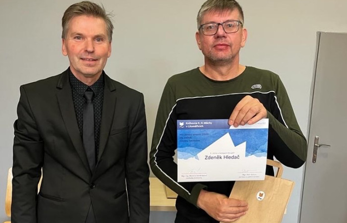 903BEFBE-1E98-47FF-9E36-BC9393755A77