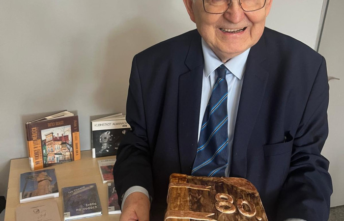 5e1094a0-83ad-4998-8ed0-0c69ee8137d3