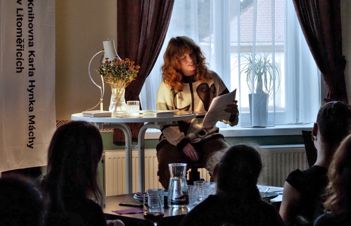 Noc_literatury_v_Ltm_-_4_Kva_s_prou