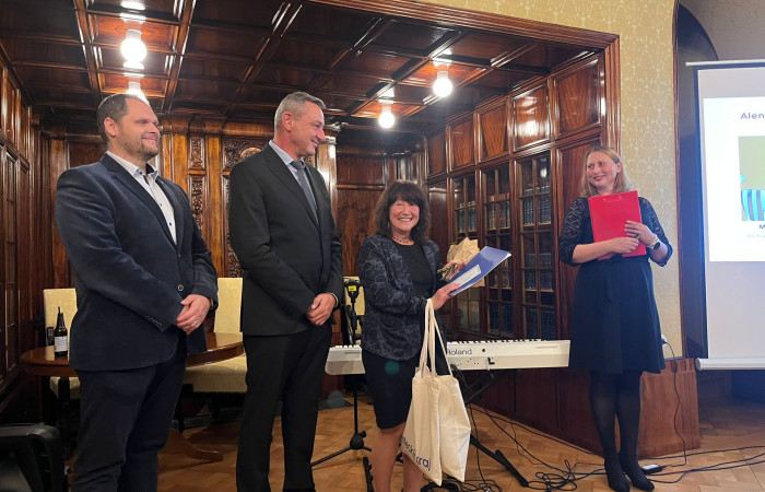 8848a966-c8d7-4a92-b86d-587d46e2de2d