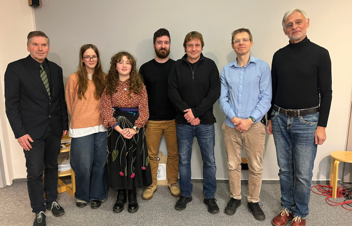 2f731406-aa14-410c-9fa3-b0e39436049c